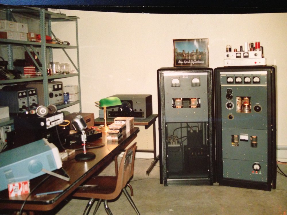 WJDI's 2,500 watt transmitter, 1991
